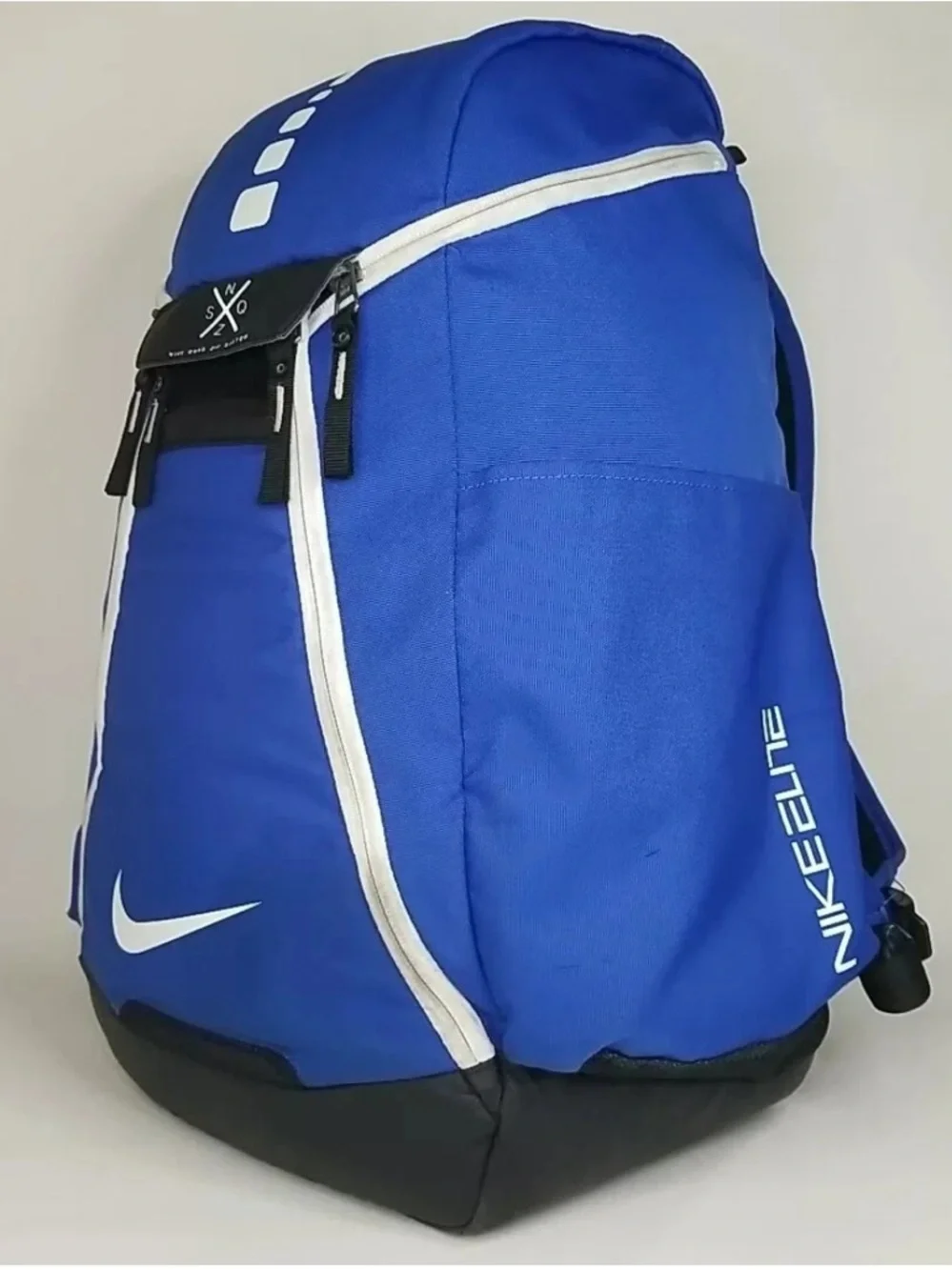 Nike Hoops Elite Max Air 2.0 Quad Zip Backpack 21